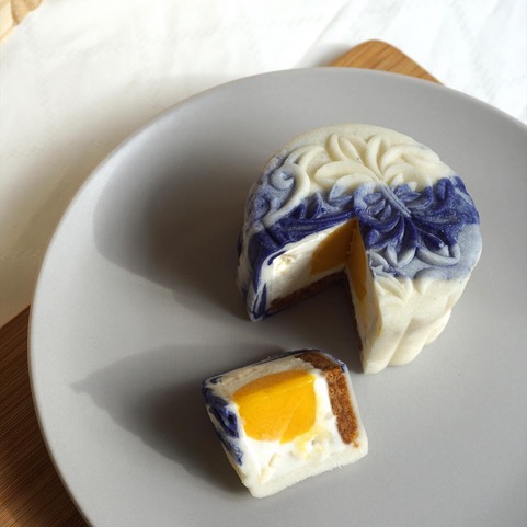 Tropical Cheesecake mooncake