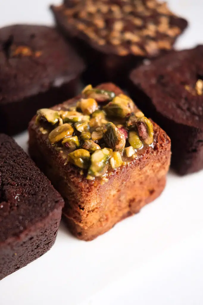 Lemon Pistachio Square