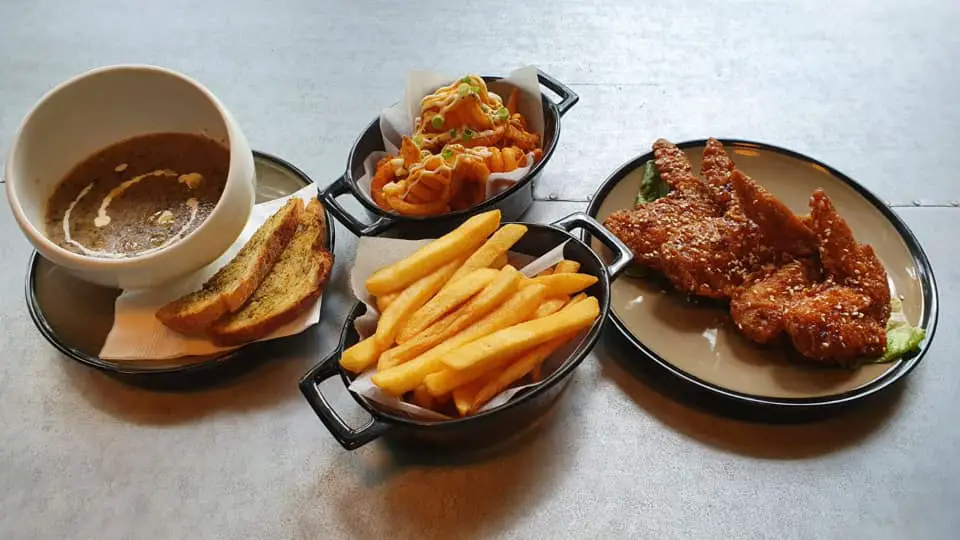 Side dishes at aNasi