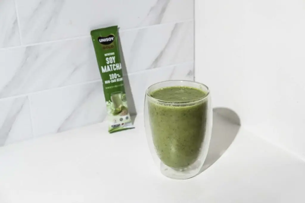 Banana mango smoothie using UNISOY Gold Nutritious Soy Matcha
