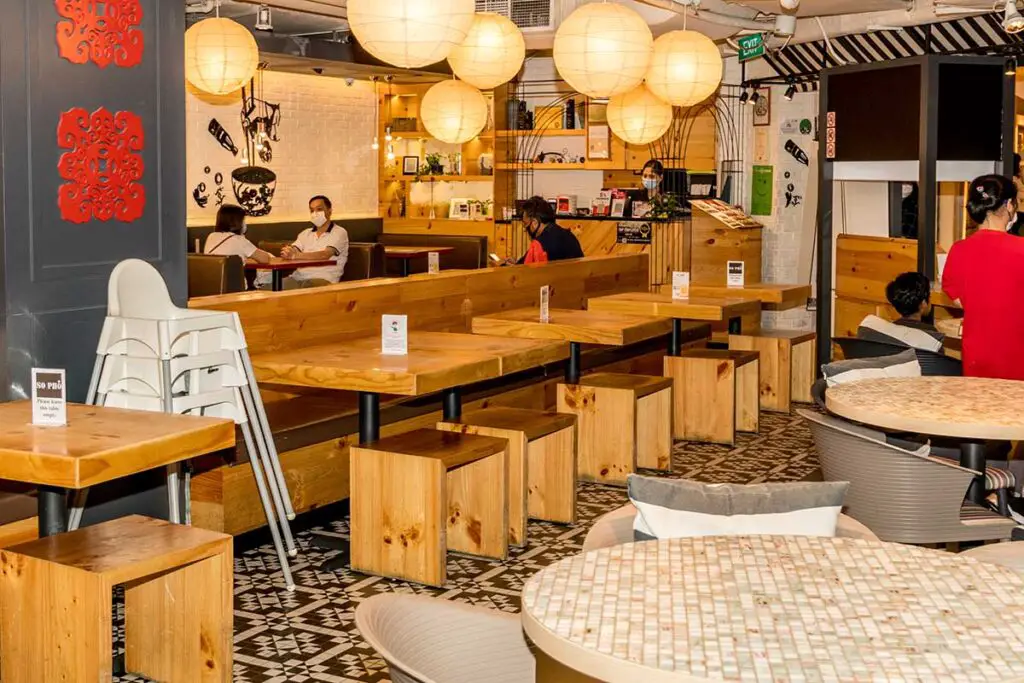 So Pho dining area